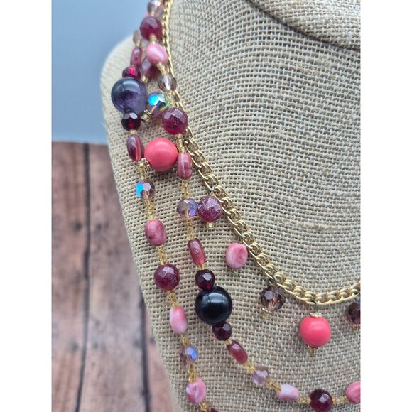 Pretty Gold Tone Multi Strand Beaded Shades of Pink Boho Necklace 19" Layered - Picture 4 of 9